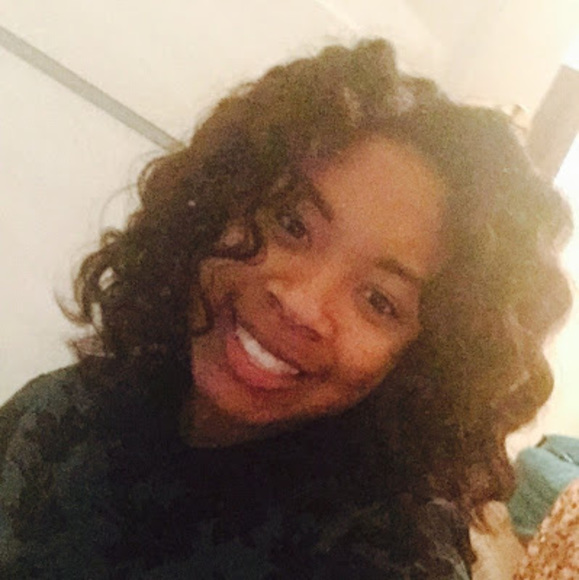 Meet your Posher, Latricia - Picture 1 of 1